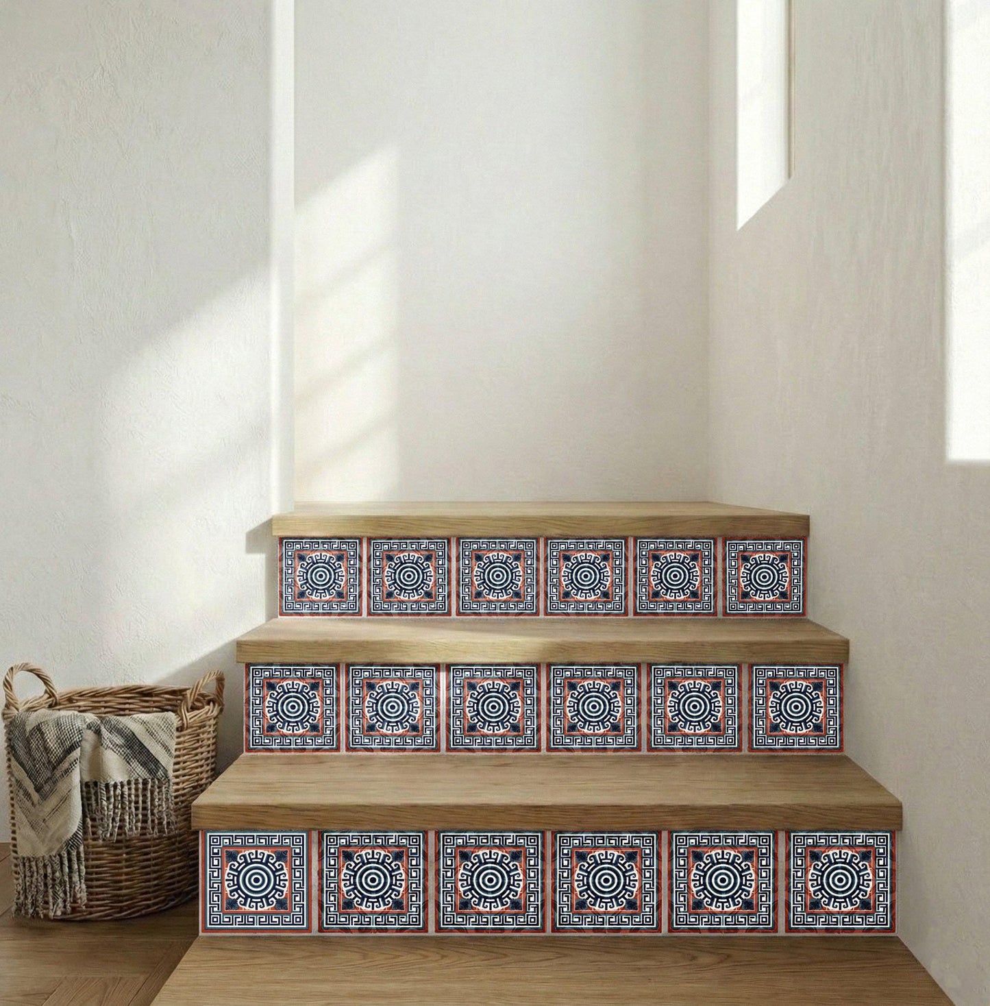 Mäander Mediterran · Keramik-Wandfliese — Zeitgemäßer Geometrie-Dekor