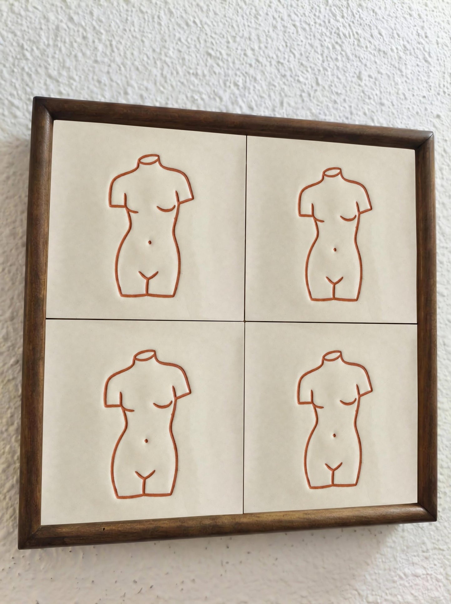 Azulejo Female Torso Minimalista — Decoro Senza Tempo