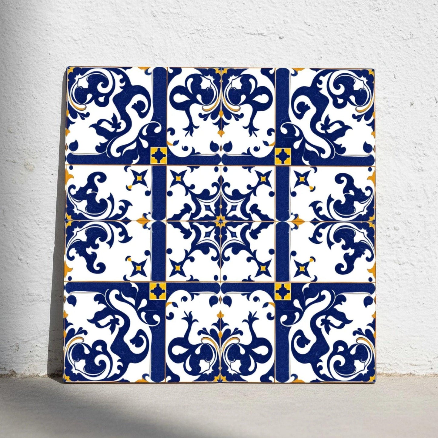 Portugués-inspirado azul y blanco pared con rhythmic geométrico celosía diseño. — Portuguese Azulejo Style Ceramic Tile