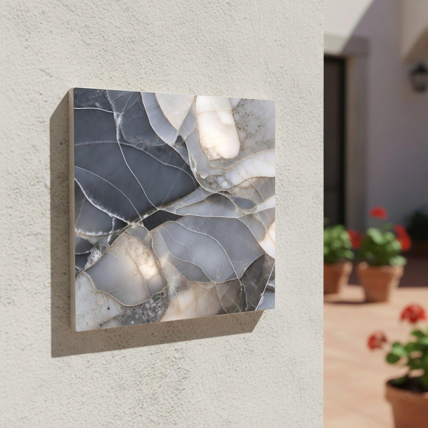 Neutral Agate Effect — Vintage-Style Ornament Ceramic Tile