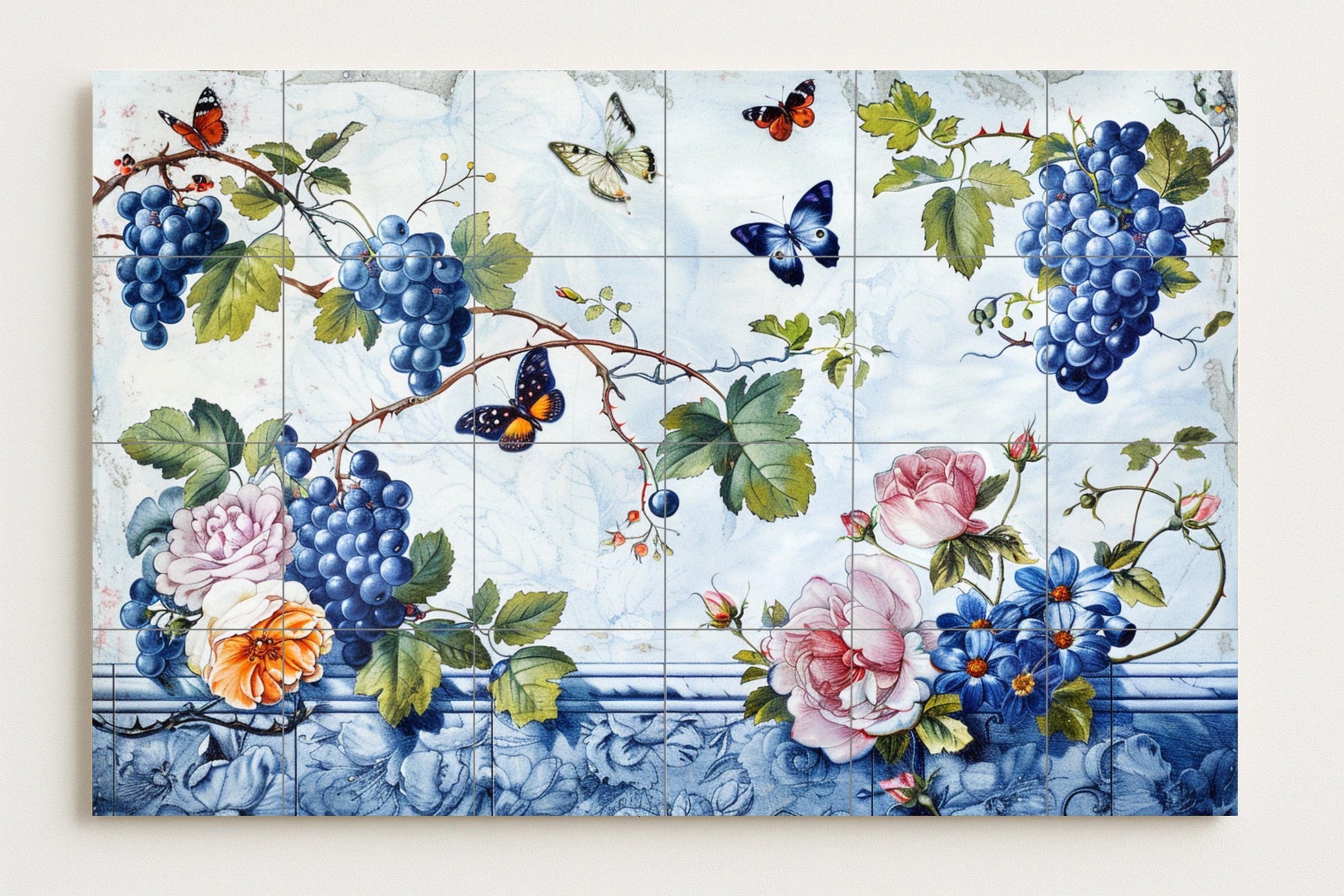 Mural de cerámica de mariposas y uvas