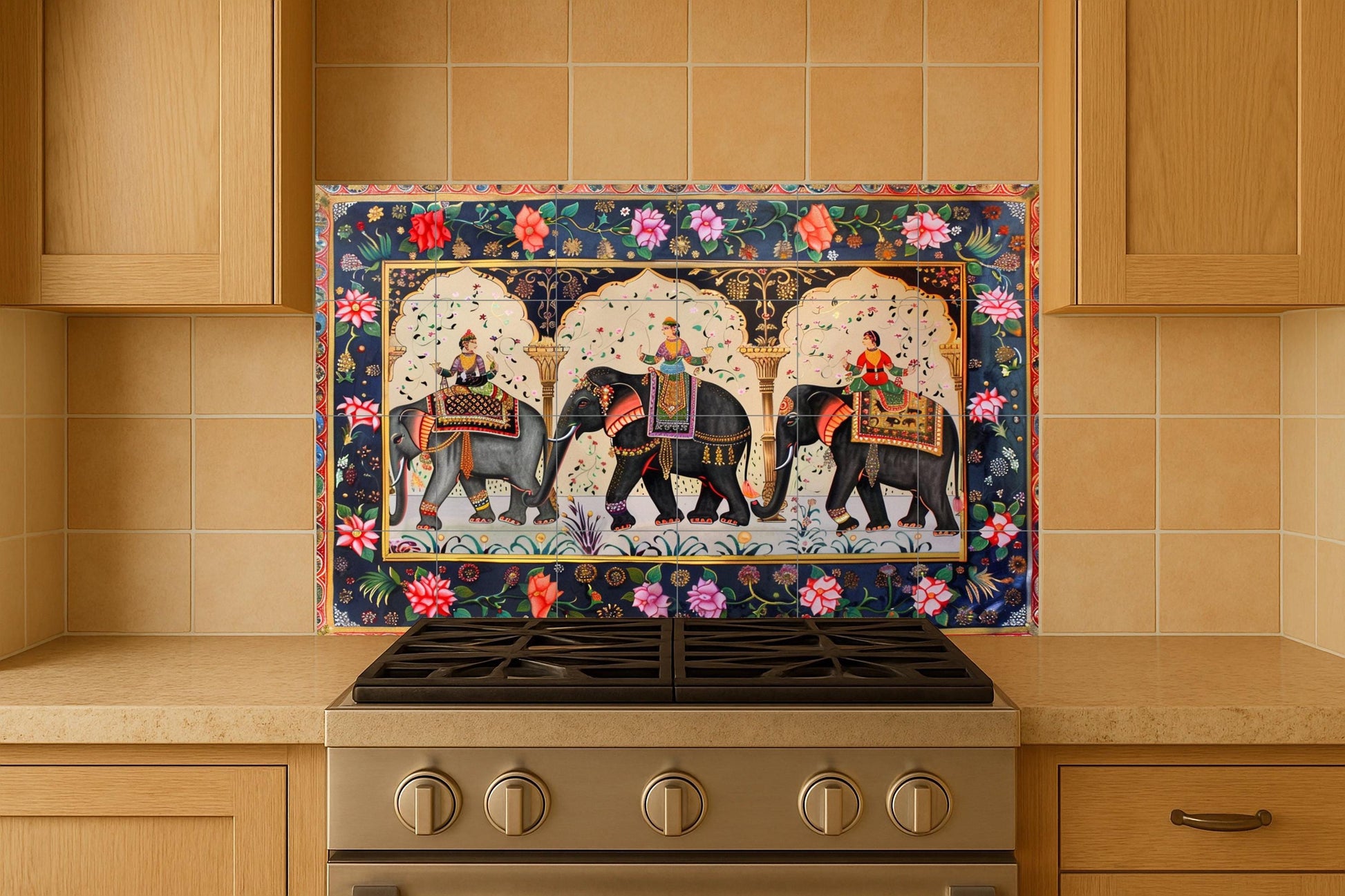 Mural de azulejos con procesión de elefantes mogoles