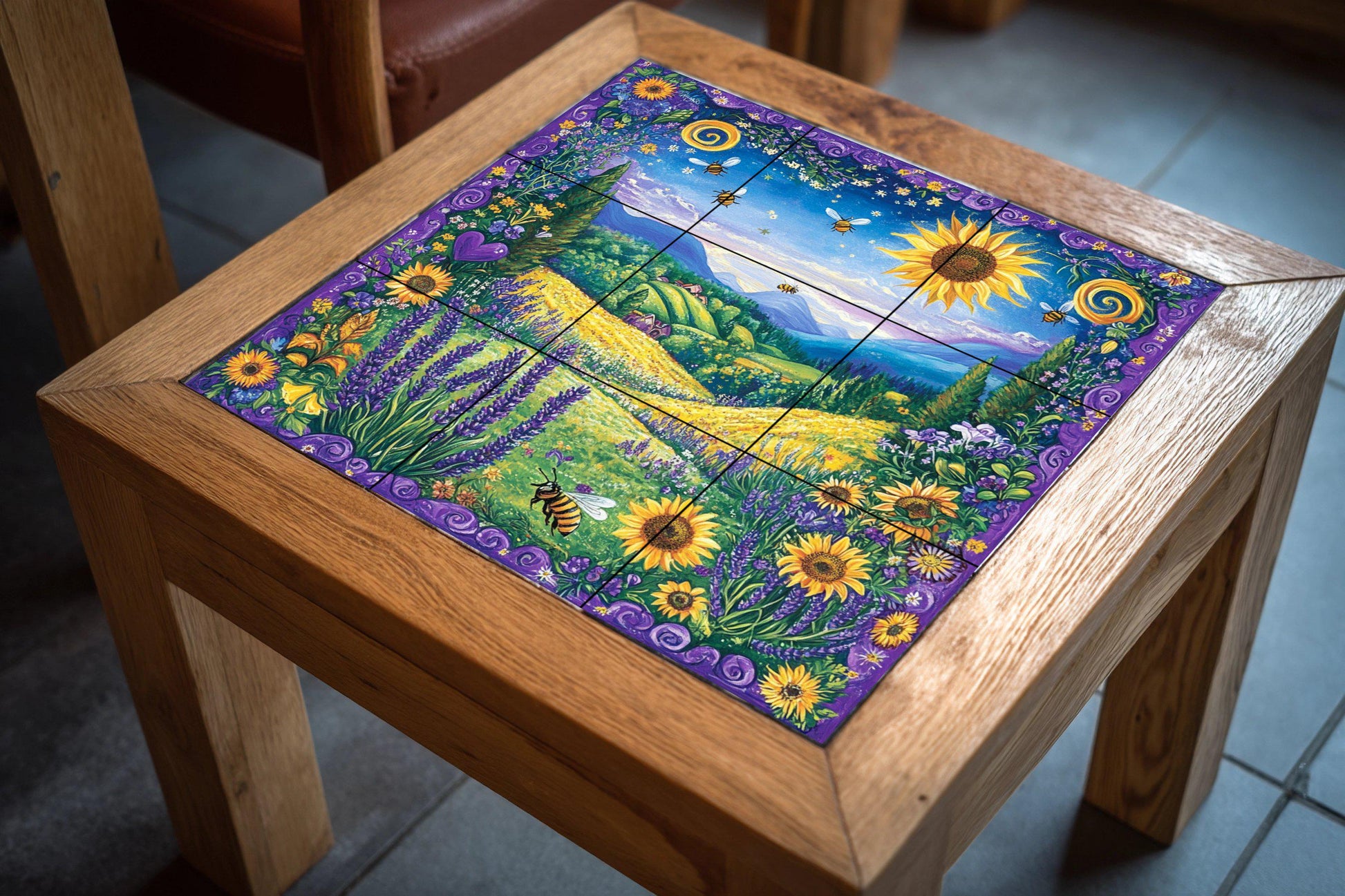Girasoli e Api — Murale in Piastrelle di Ceramica · Decoro Giardino e Natura
