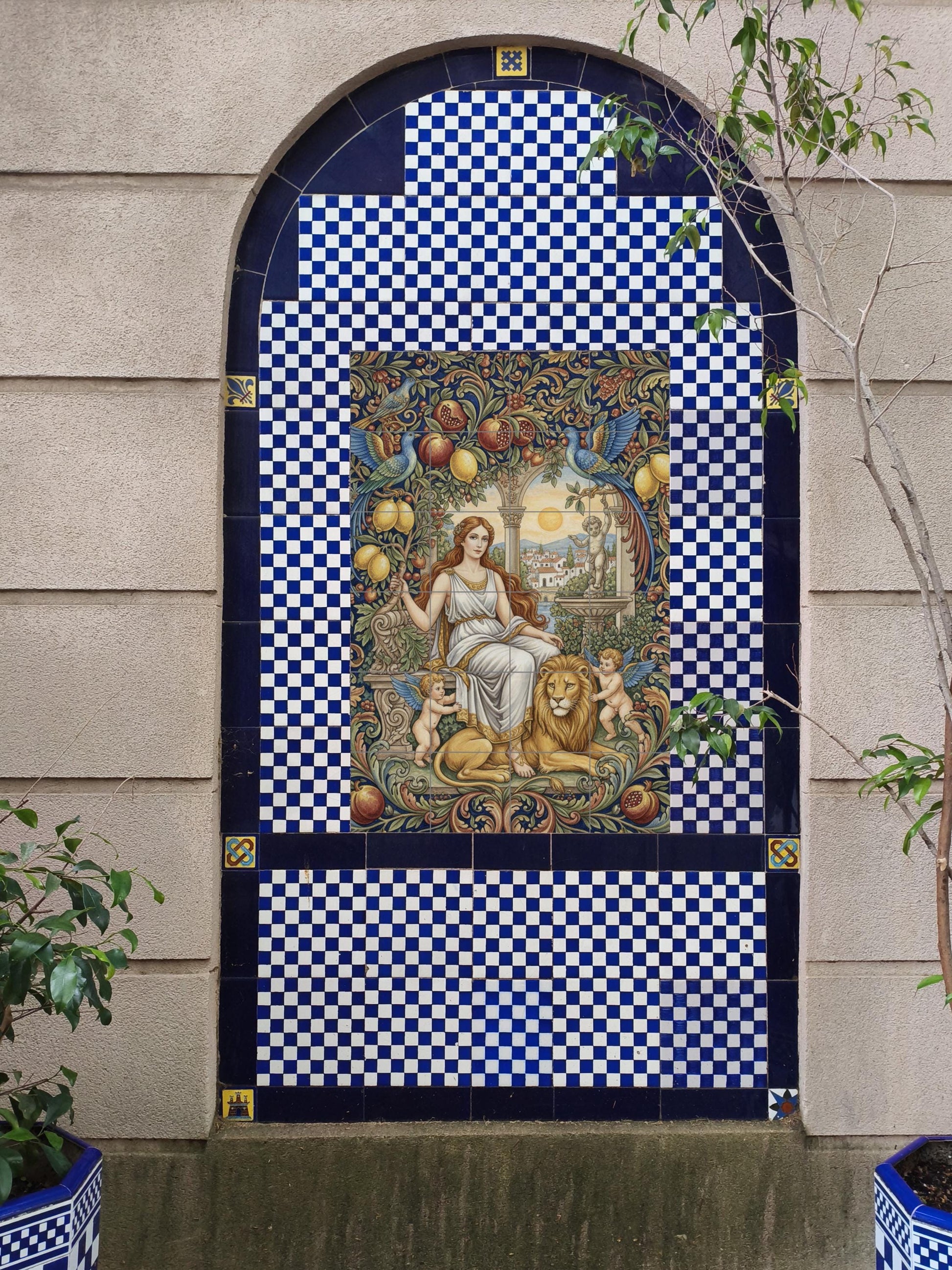 Cerámica di la Dea di la Armonia · Murale Ceramico — Murale di Monumenti
