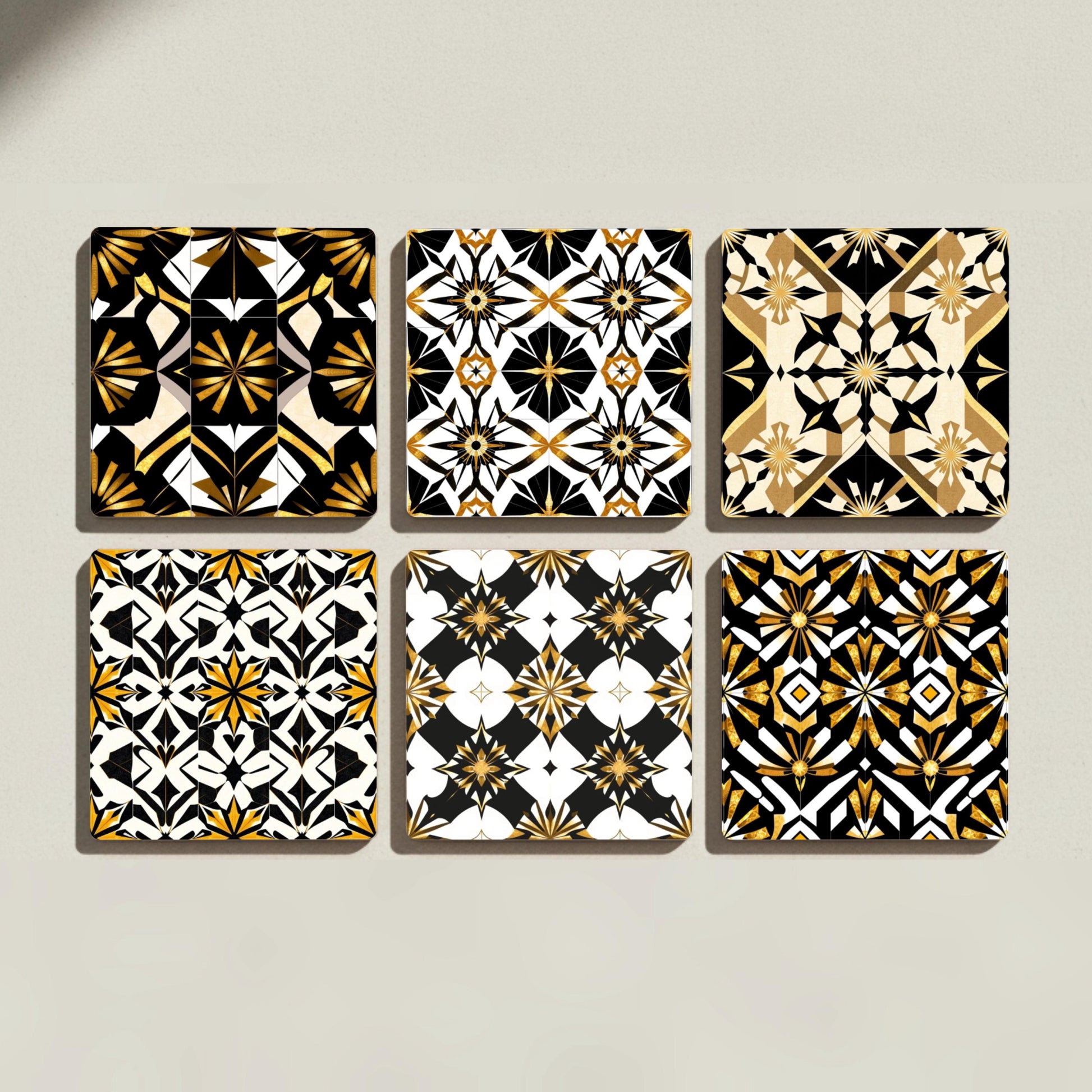 Posavasos Art Déco - Azulejos geométricos de cerámica en negro, blanco y dorado