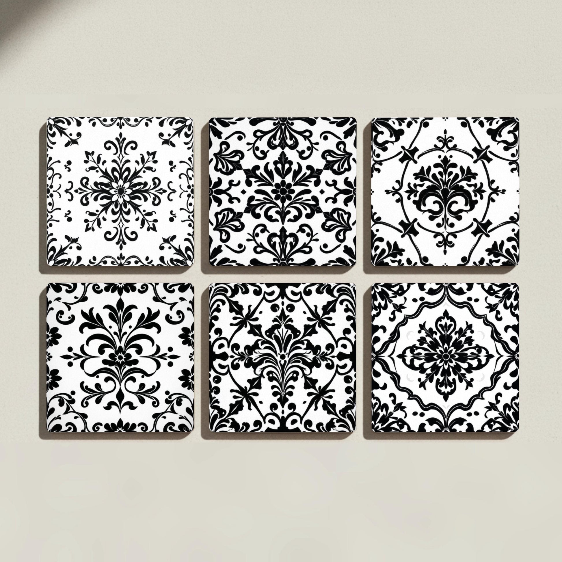 Damasco - Decoración parisina en blanco y negro — Set di Sottobicchieri in Ceramica · Set da Tavola per Amanti del Design