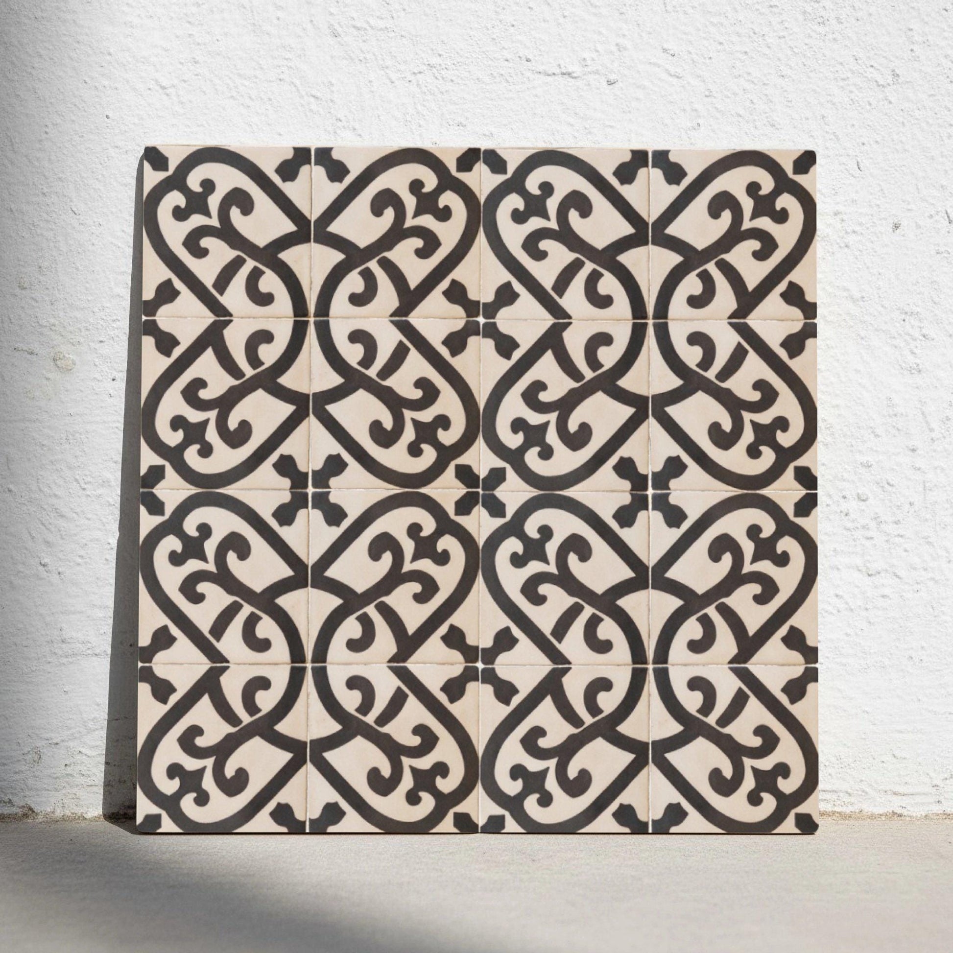 Azulejo Monochrome voluta