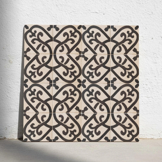 Azulejo Monochrome voluta