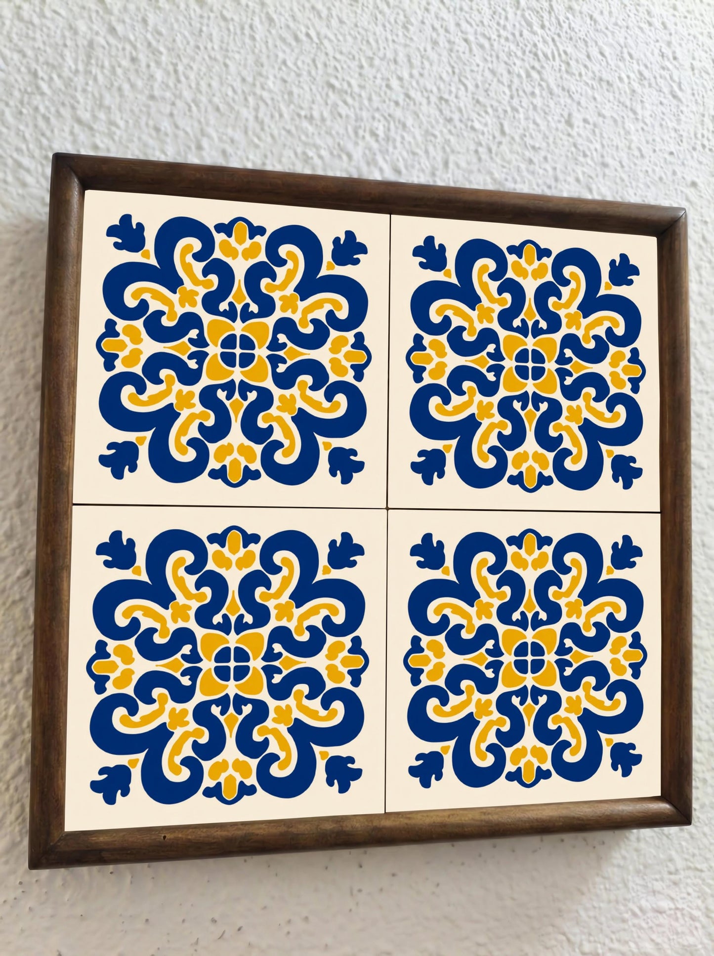 Ceramic Tile Krakow of Traditional Heritage — City Souvenir in Ceramic