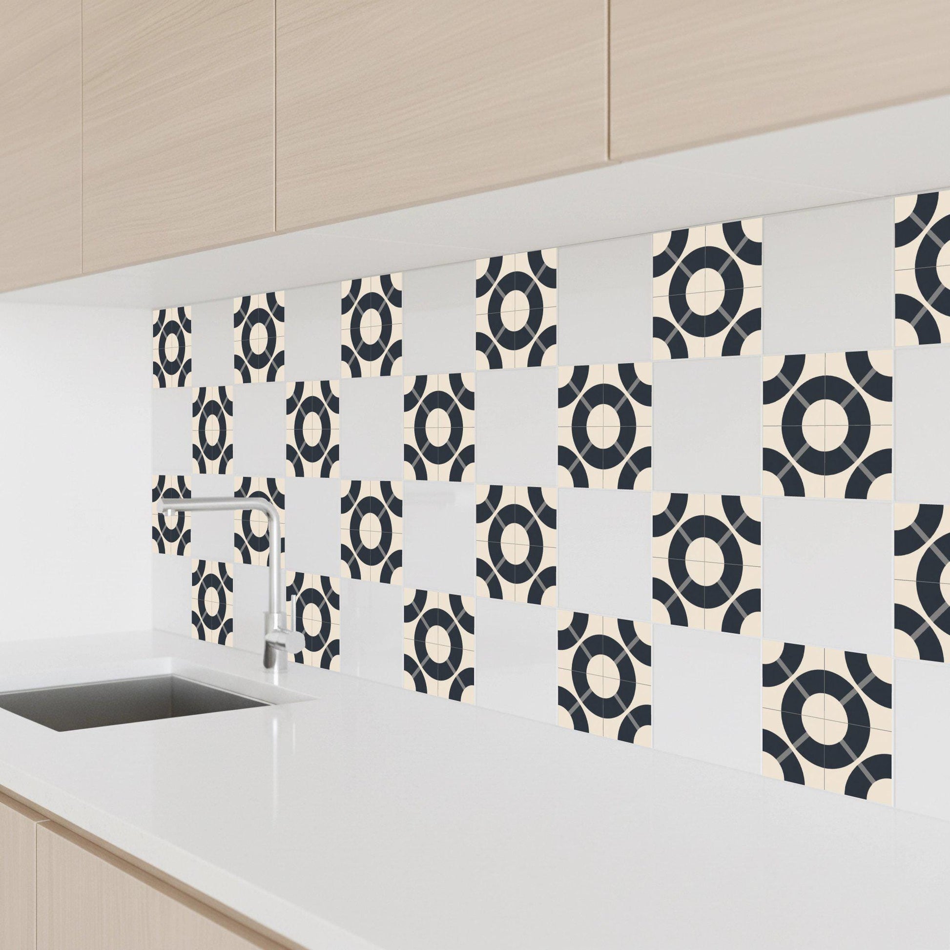 Transit Modernismus · Keramik-Wandfliese — Präzise Linien-Geometrie