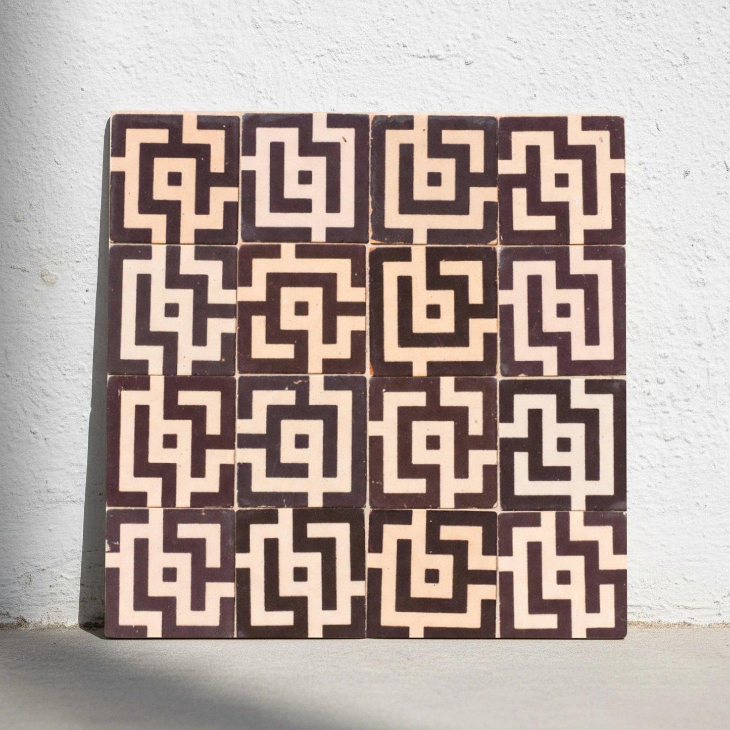 Azulejo Labyrinth geométrico