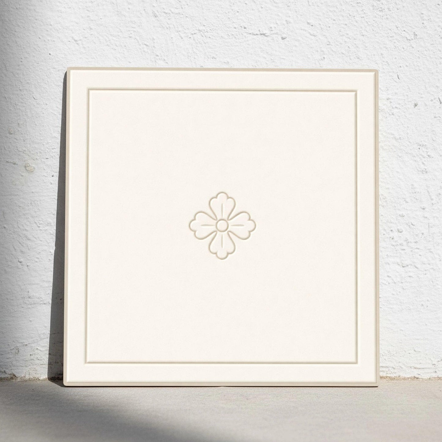 Marfil Rosette Rahmen · Keramik-Wandfliese — Klassisches Keramik-Ornament