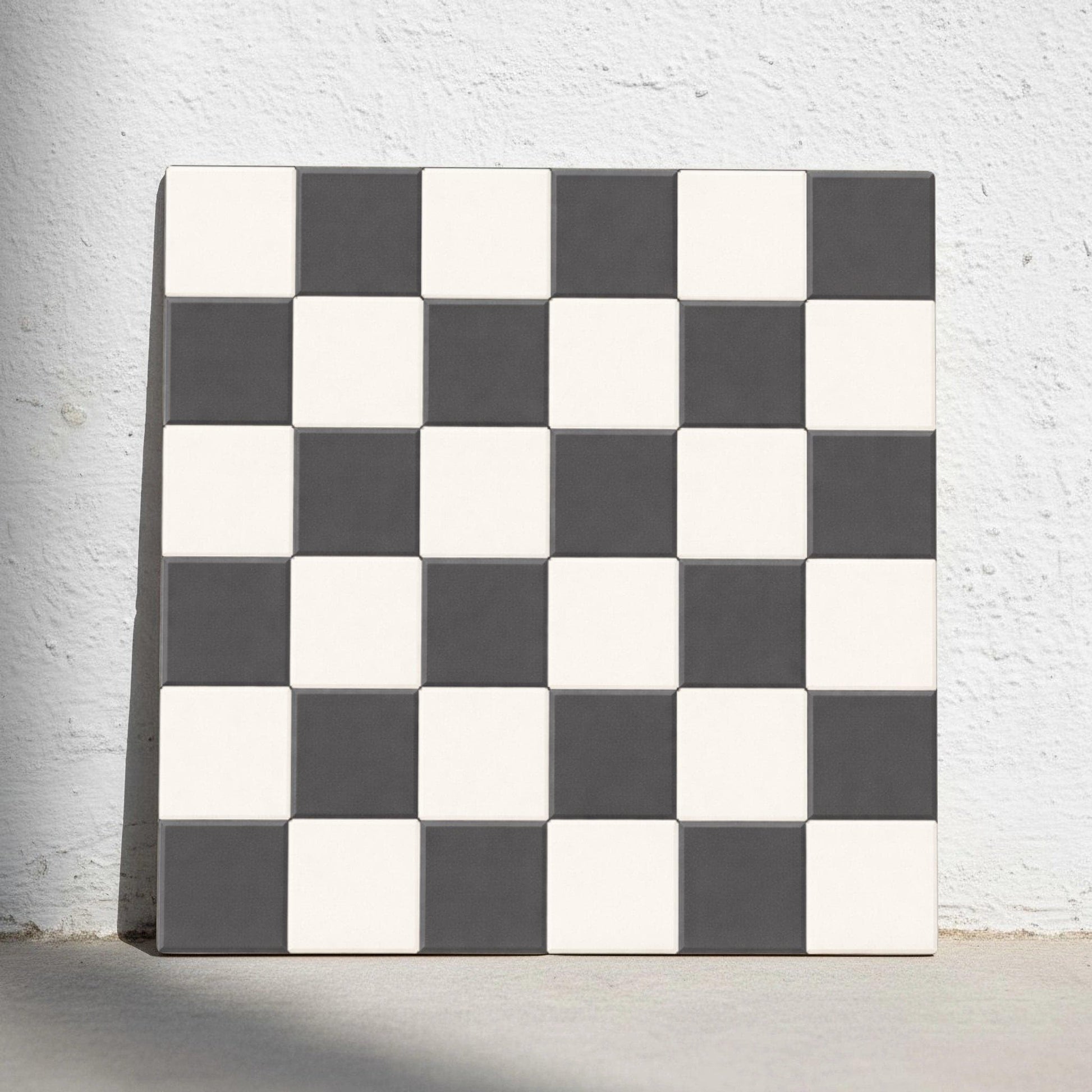 Ceramic Tile Negro y blanco damero Mural — Vintage-Style Ornament