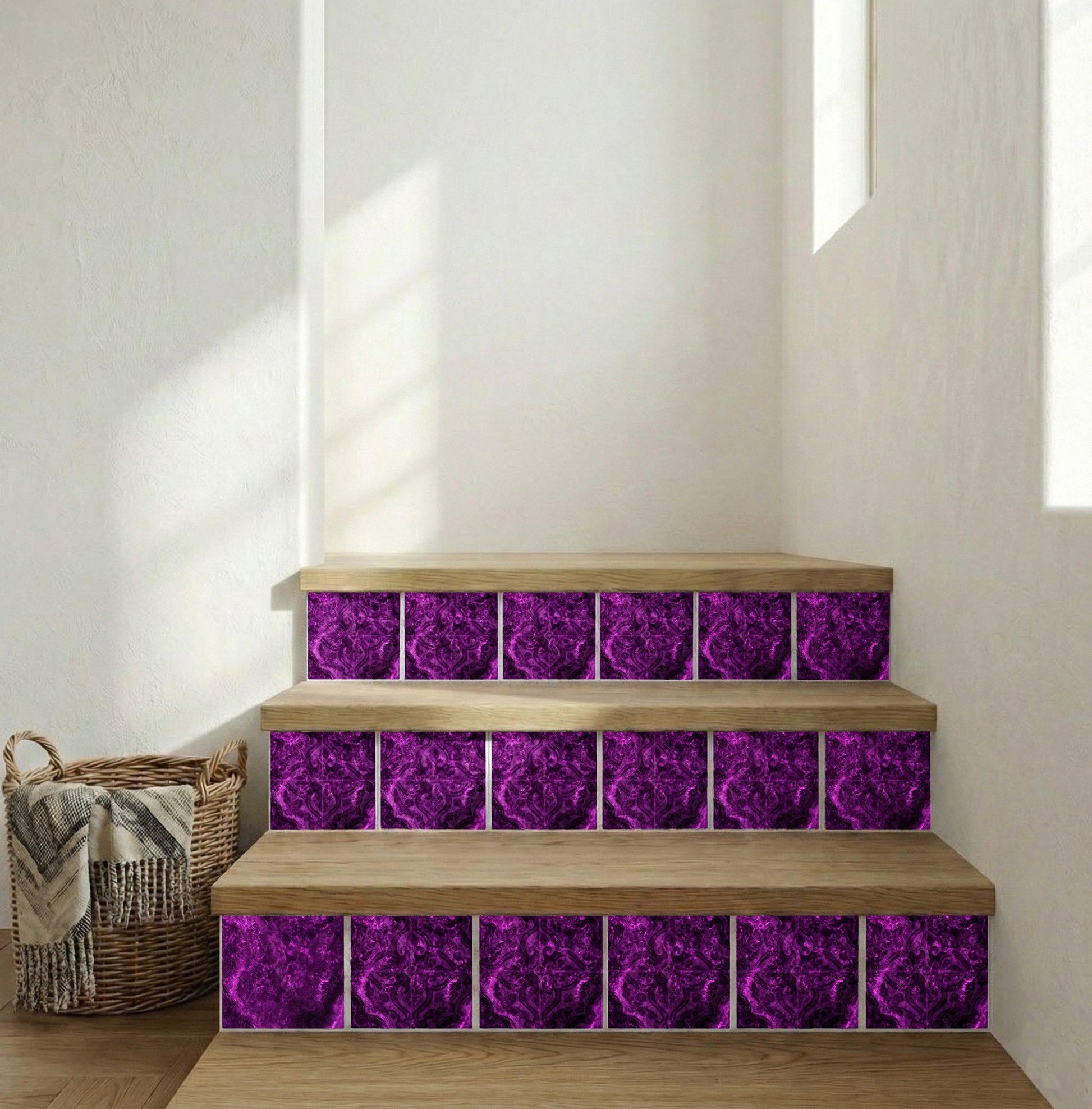 Azulejo Amethyst Glow