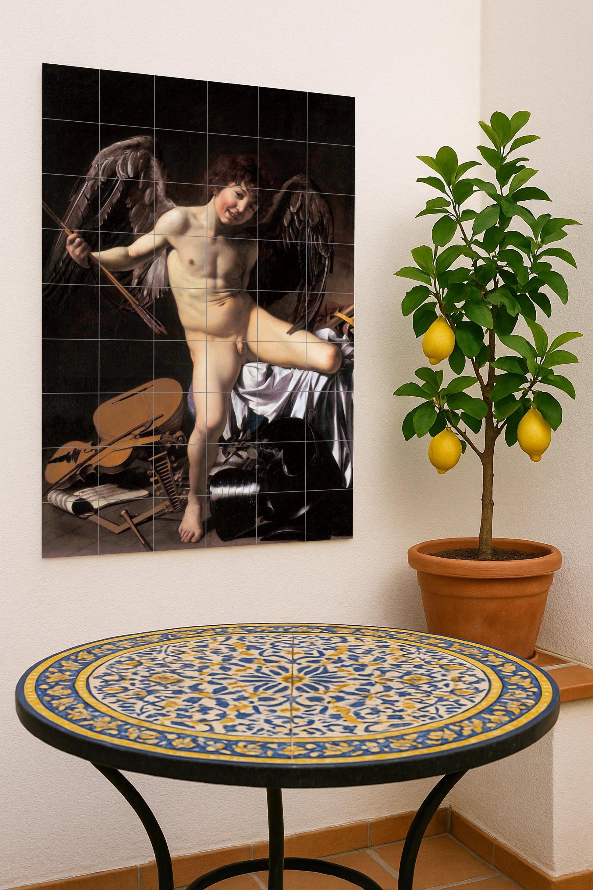 Amour Vincit Omnia — Fresque Murale en Carreaux de Céramique · Décor d'Art Populaire