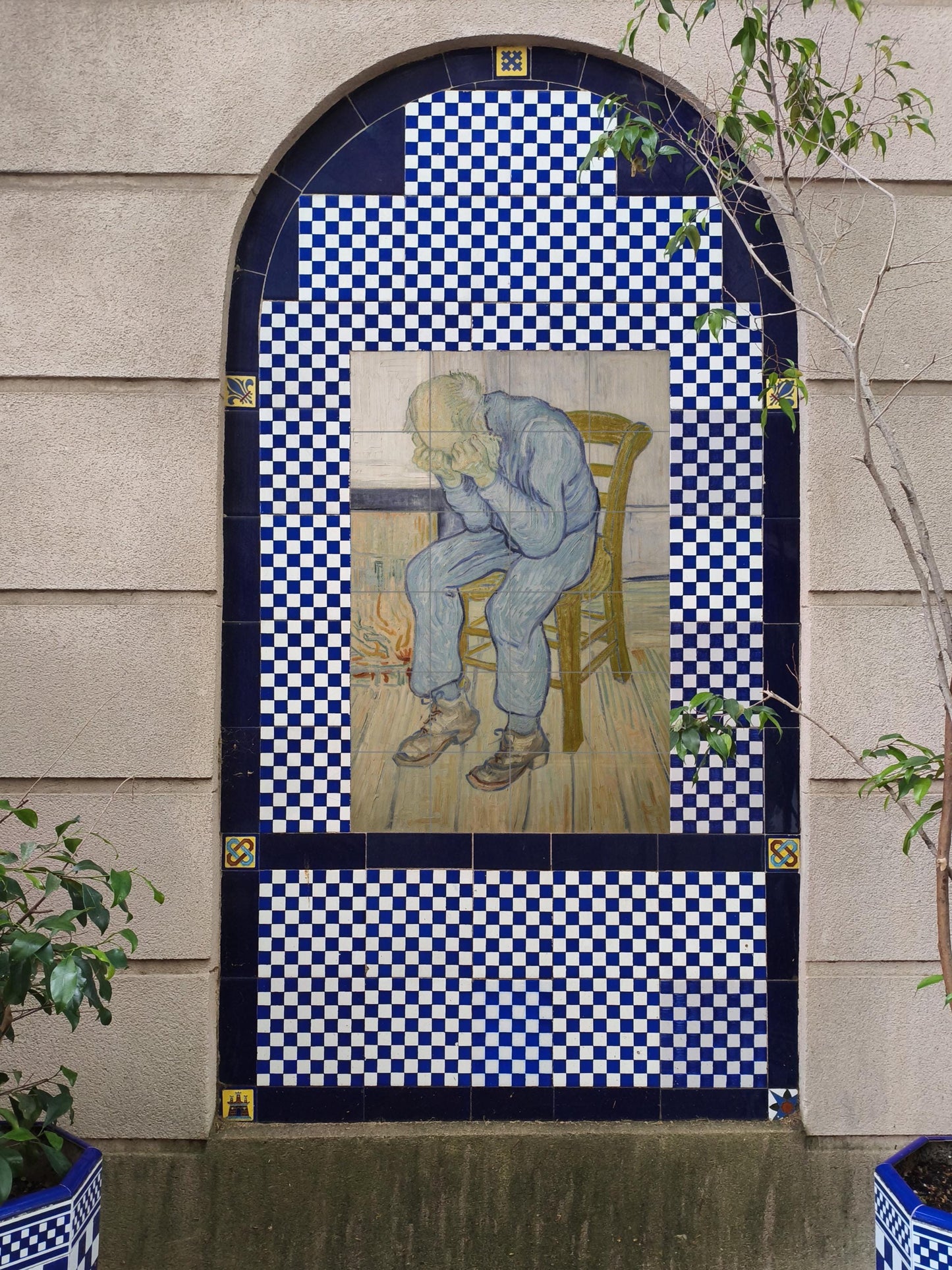 Ceramic Tile Mural: «in the Door of the eternidad — Ornamental Wall Panel