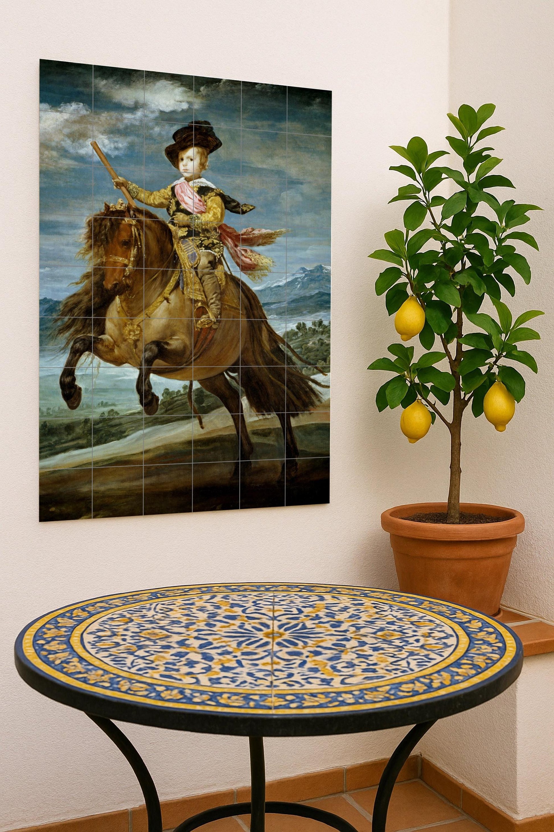 Mural de azulejos cerámicos con retrato ecuestre