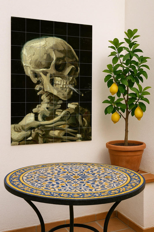 Cerámica con la cabeza de un esqueleto con un cigarrillo — Folk-Art Décor · Ceramic Tile Mural