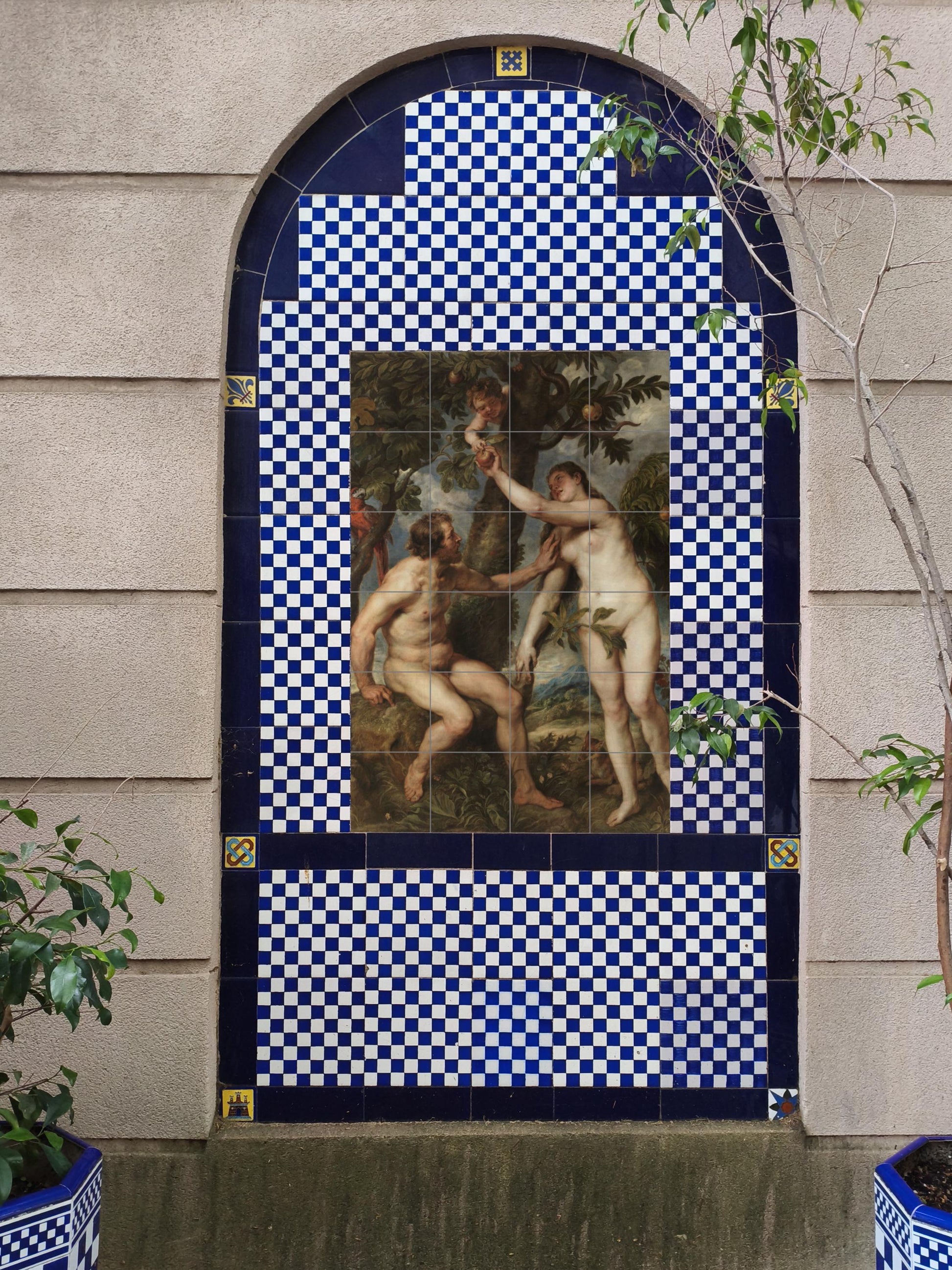 Cerámica "the caída of the Man — Ornamental Wall Panel · Ceramic Tile Mural