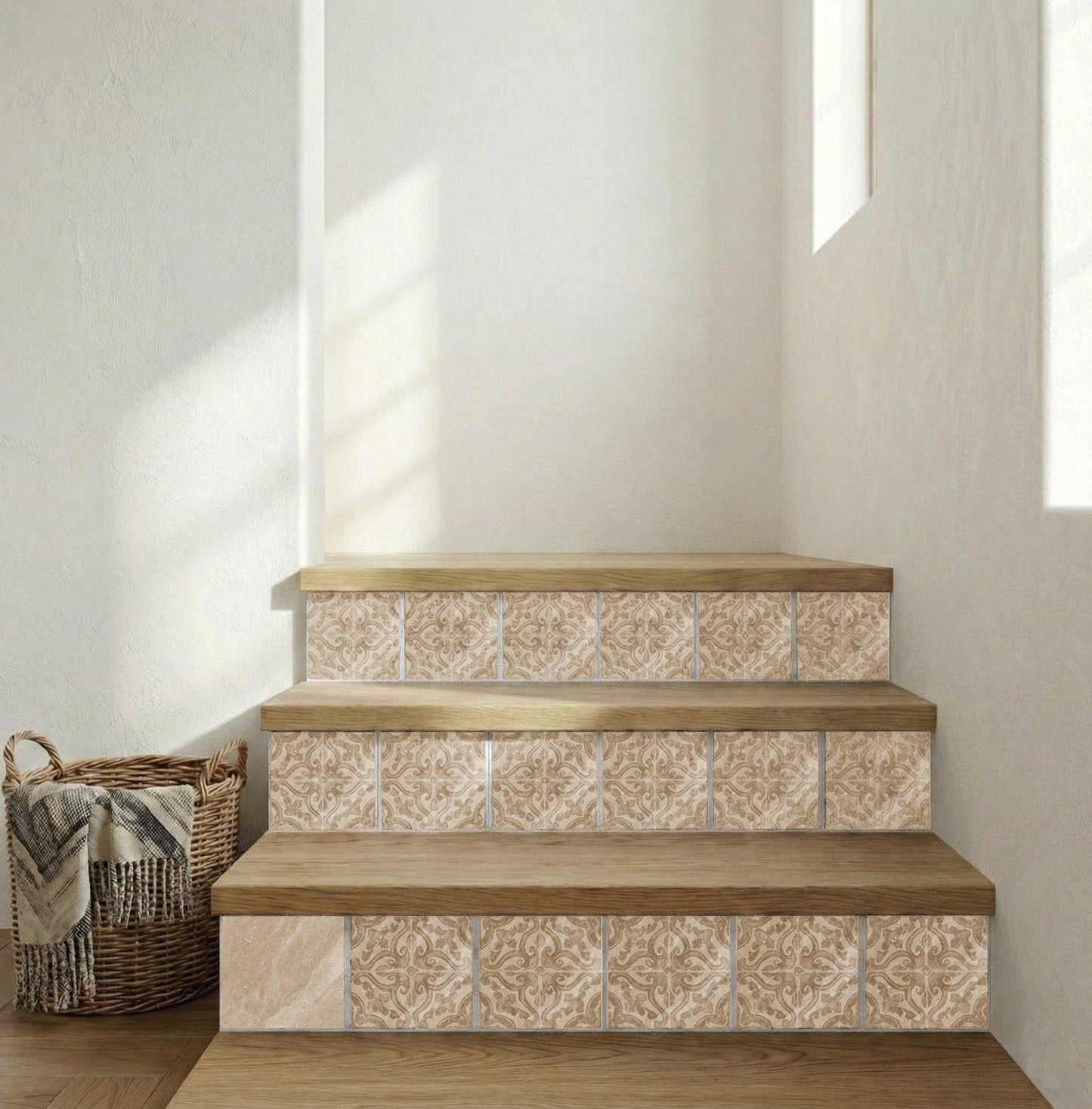 Travertin · Keramik-Wandfliese — Ornament im Vintage-Stil