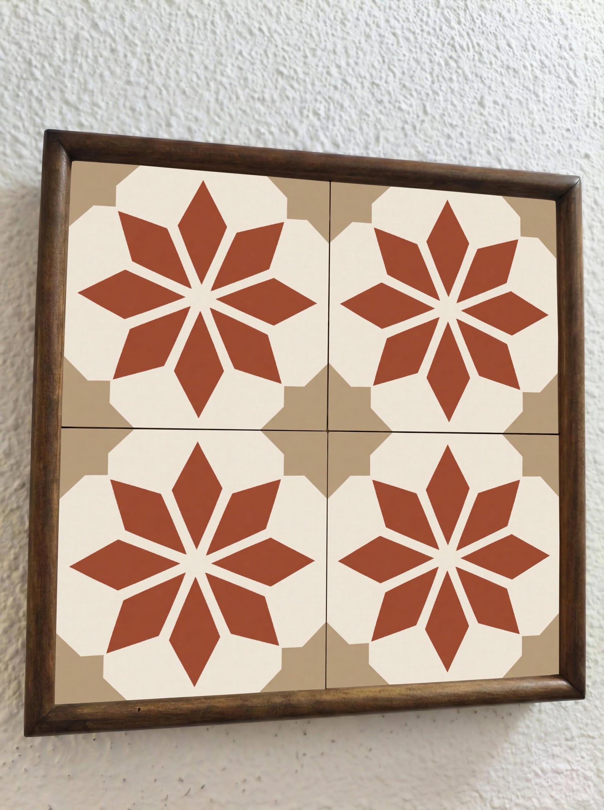 Fliese Siena · Zeitgemäßer Geometrie-Dekor